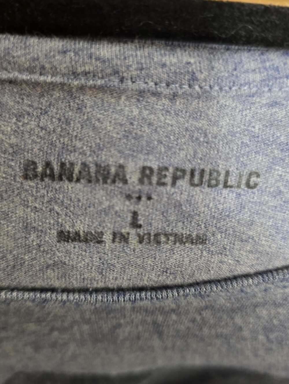 Banana Republic Heather Blue Elephant Graphic Short Sleeve Tee Size:L - Picture 3 of 5